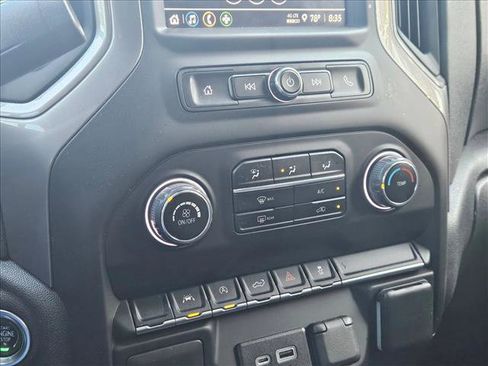 Used 2022 Chevrolet Silverado 1500 Custom image 21