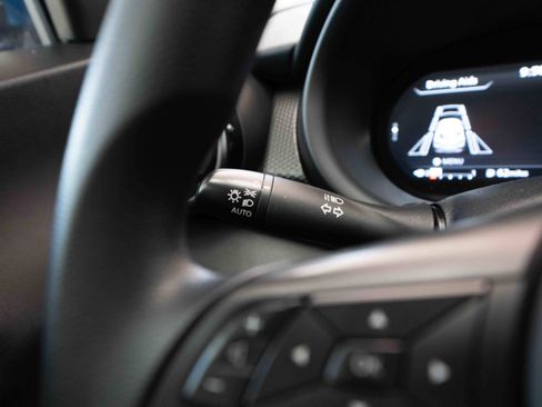 Used 2024 Nissan Kicks SV image 13