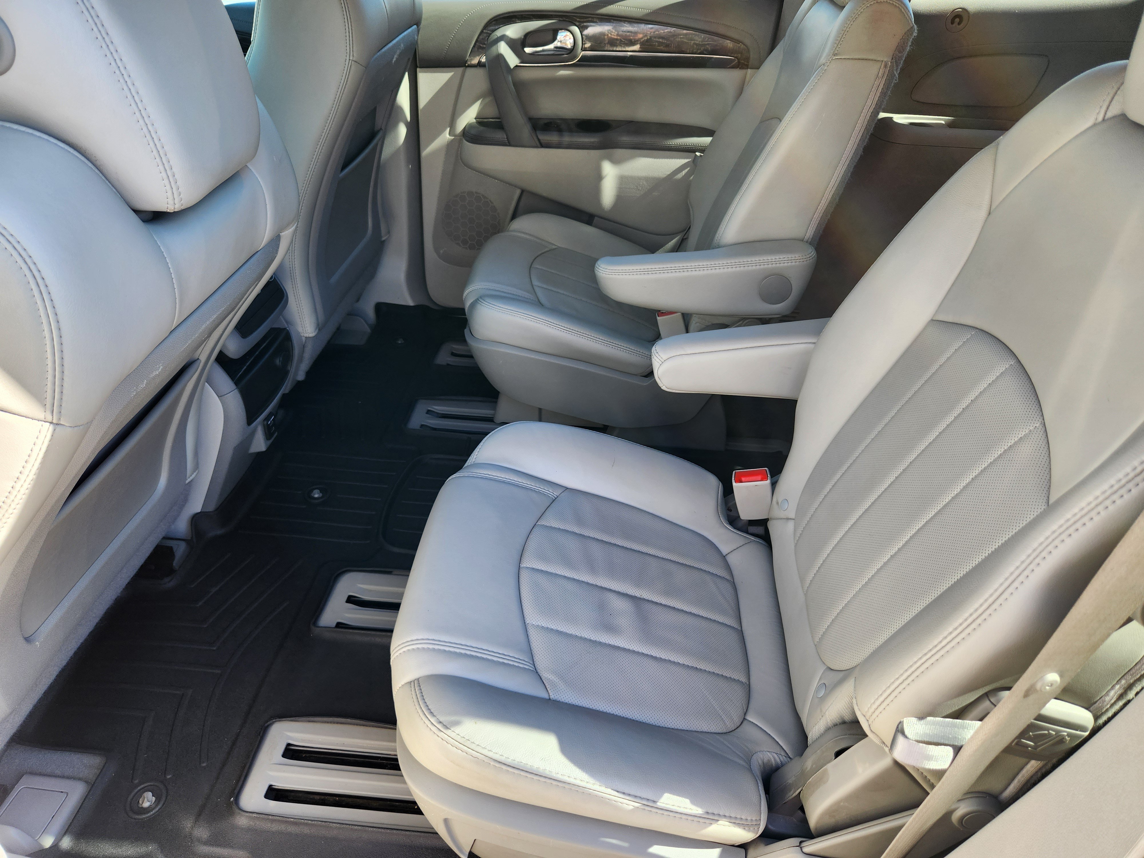 Used 2014 Buick Enclave Leather AWD/4WD image 20