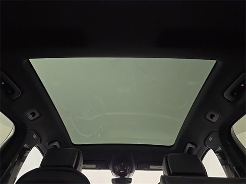 Certified 2025 Porsche Cayenne image 14