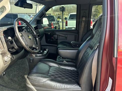 Used 2021 Chevrolet Express 2500 LS w/ Enhanced Convenience Package image 9
