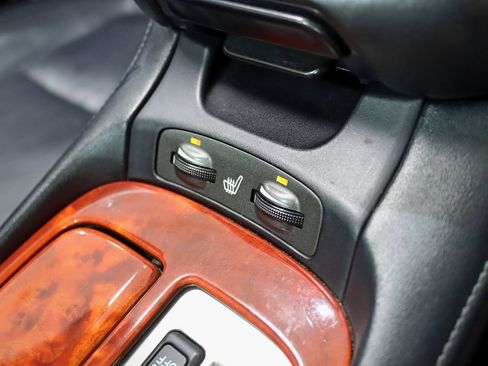 Used 2006 Lexus SC 430 Convertible RWD image 21