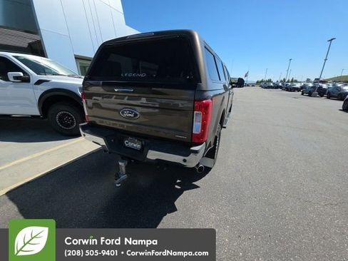 Used 2017 Ford F250 XLT w/ XLT Premium Package AWD/4WD image 11