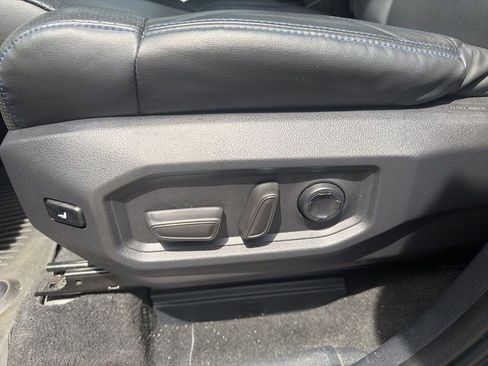 Used 2022 Toyota Tundra Platinum w/ Advanced Package image 16