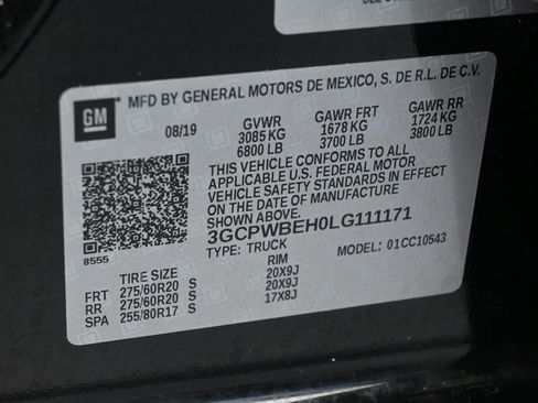 Used 2020 Chevrolet Silverado 1500 Custom w/ Custom Value Package image 17