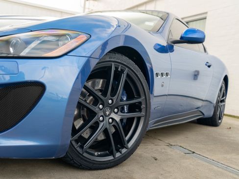 Used 2016 Maserati GranTurismo Sport image 4