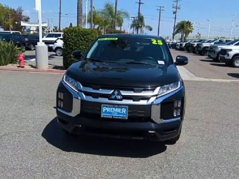 Used 2025 Mitsubishi Outlander Sport SE AWD/4WD image 3
