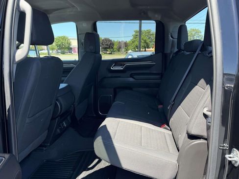 Used 2025 Chevrolet Silverado 1500 LT AWD/4WD image 15