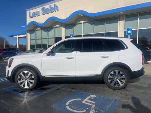 Used 2022 Kia Telluride S image 9