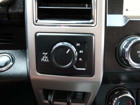 Used 2019 Ford F350 Lariat w/ Lariat Ultimate Package AWD/4WD image 35