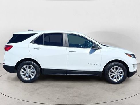 Used 2021 Chevrolet Equinox LS w/ LS Convenience Package AWD/4WD image 6