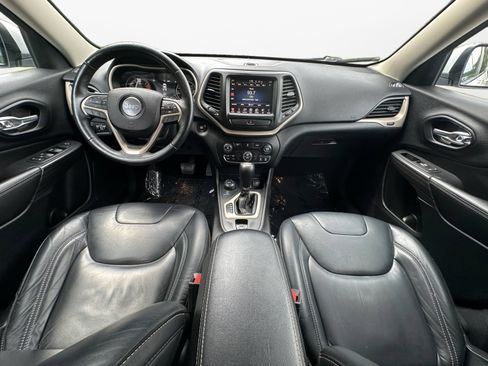 Used 2017 Jeep Cherokee Limited AWD/4WD image 10