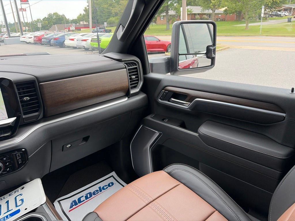New 2026 Chevrolet Silverado 2500 High Country w/ High Country Premium Package AWD/4WD image 19