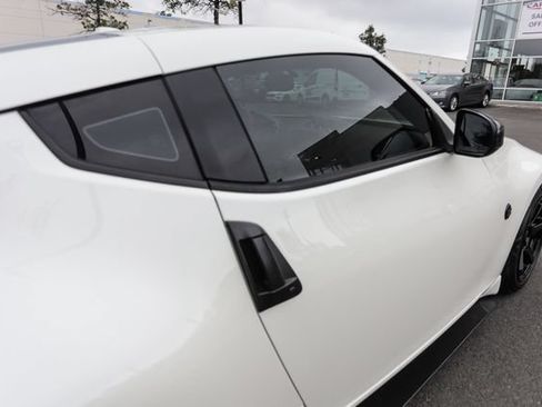 Used 2016 Nissan 370Z Touring RWD image 45