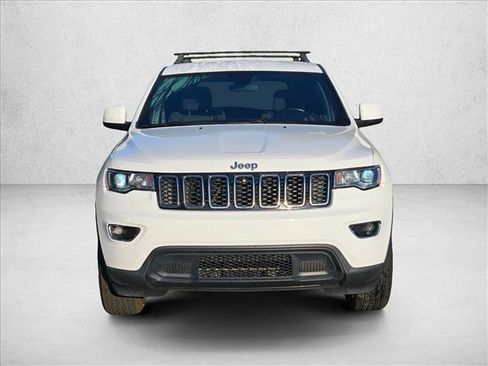 Used 2020 Jeep Grand Cherokee Laredo RWD image 2