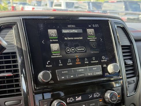 Used 2021 Nissan Titan PRO-4X w/ Pro-4x Convenience Package AWD/4WD image 26