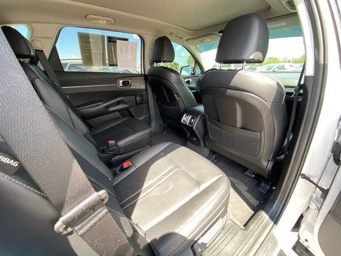 Certified 2025 Kia Sorento X-Line EX AWD/4WD image 29