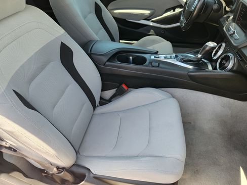 Used 2023 Chevrolet Camaro LT RWD image 14