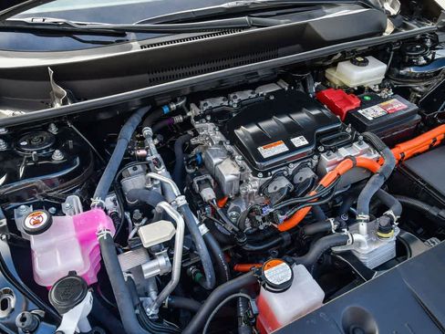 Used 2024 Toyota bZ4X XLE w/ Weather Package image 28