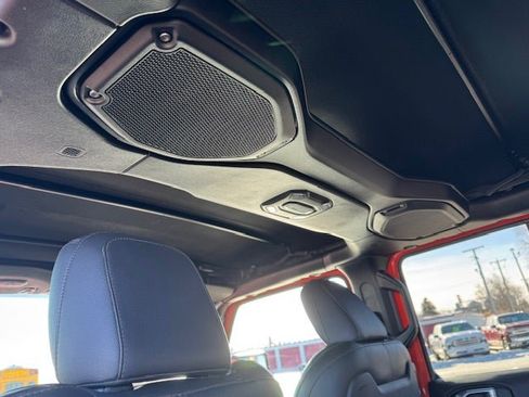 Used 2020 Jeep Gladiator Rubicon AWD/4WD image 17