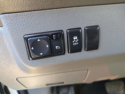 Used 2020 Nissan NV 2500 SV w/ Navigation Package image 20