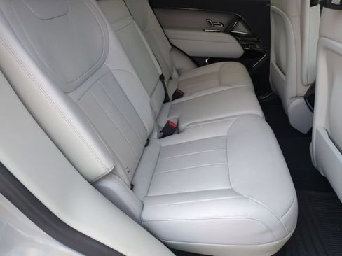 Used 2023 Land Rover Range Rover Sport SE AWD/4WD image 17