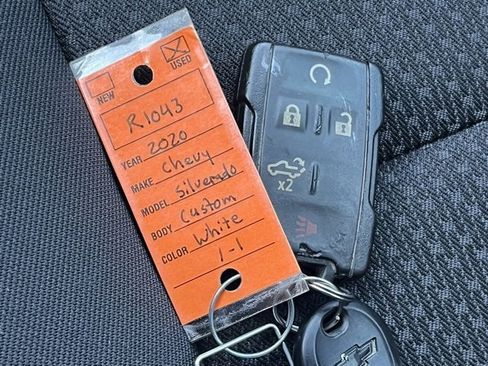 Used 2020 Chevrolet Silverado 1500 Custom w/ Custom Value Package image 30