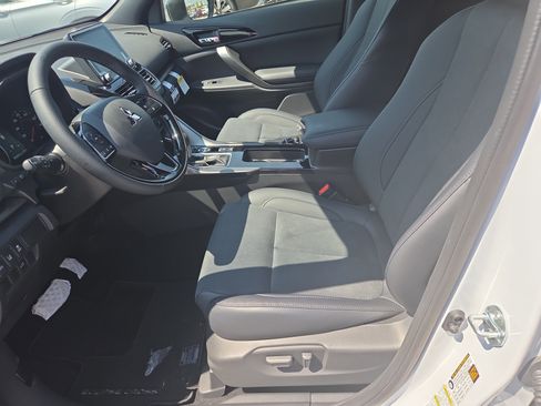 New 2025 Mitsubishi Eclipse Cross AWD image 4