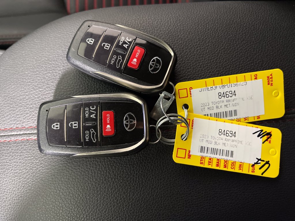 Used 2023 Toyota RAV4 XSE w/ Weather Package AWD/4WD image 24