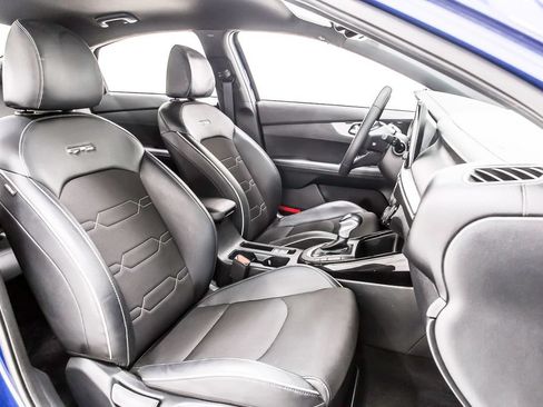 Used 2024 Kia Forte GT-Line FWD image 32