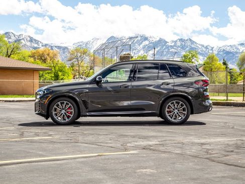 New 2026 BMW X5 xDrive50e w/ Executive Package AWD/4WD image 2