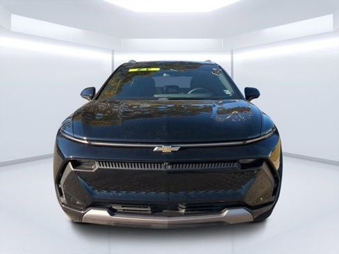 Used 2024 Chevrolet Equinox EV LT w/ LPO, Active Package image 8