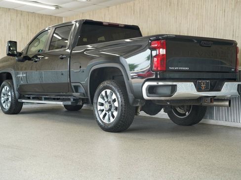 Used 2023 Chevrolet Silverado 2500 LT w/ Convenience Package AWD/4WD image 7