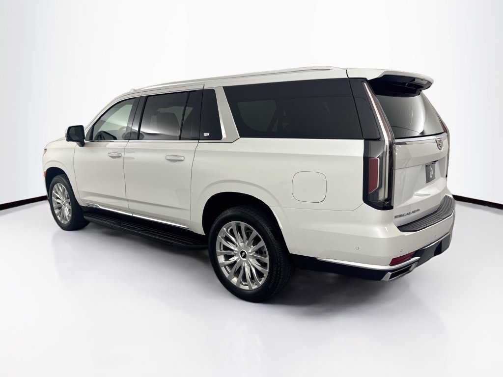Used 2024 Cadillac Escalade ESV Premium Luxury AWD/4WD image 7