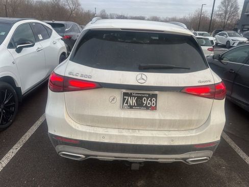 Used 2025 Mercedes-Benz GLC 300 4MATIC image 17