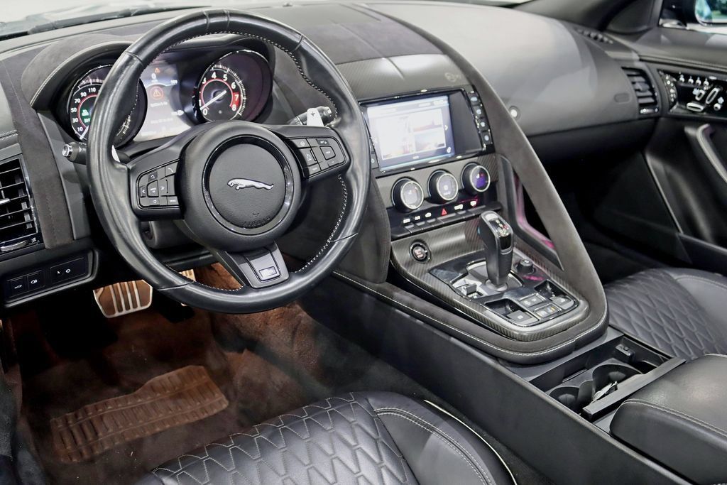 Used 2017 Jaguar F-TYPE SVR AWD/4WD image 17