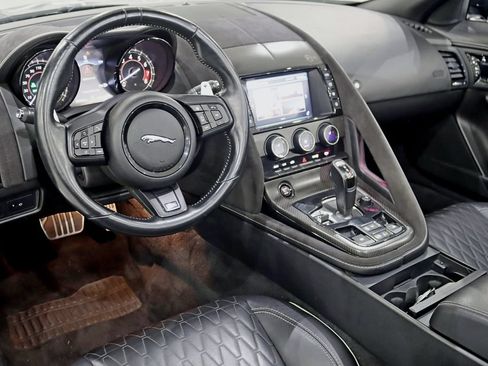 Used 2017 Jaguar F-TYPE SVR AWD/4WD image 17