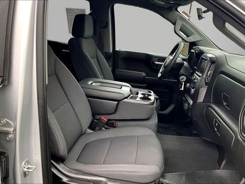 Used 2021 Chevrolet Silverado 1500 Custom Trail Boss w/ LPO, Dark Essentials Package AWD/4WD image 7
