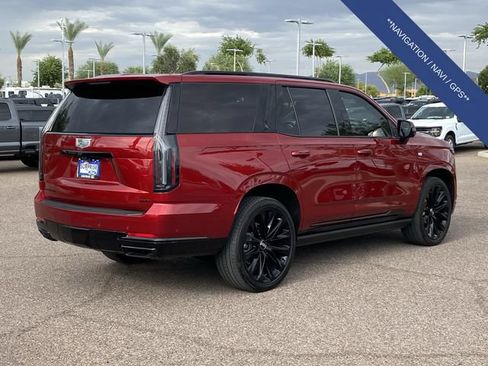 Used 2026 Cadillac Escalade Platinum Sport w/ LPO, ONYX Package AWD/4WD image 7