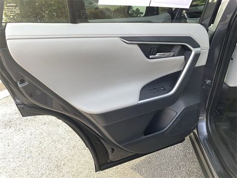Used 2024 Toyota RAV4 Limited image 15