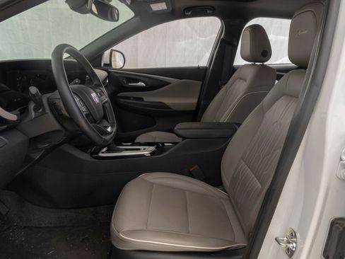 Used 2025 Buick Envista Avenir FWD image 14