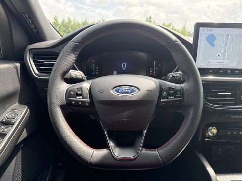 Used 2023 Ford Escape ST-Line w/ Tech Pack #1 FWD image 14