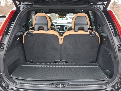 Used 2021 Volvo XC90 T6 Inscription w/ Protection Package Premier image 28