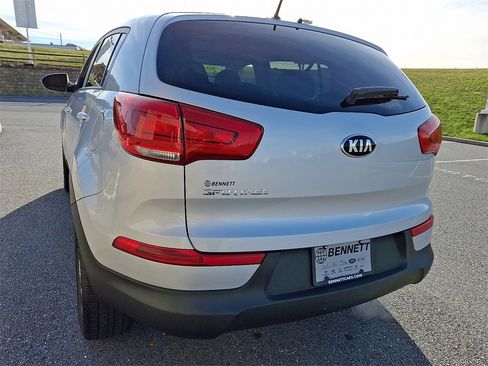 Used 2016 Kia Sportage LX image 8