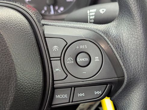 Used 2025 Toyota Corolla LE image 25