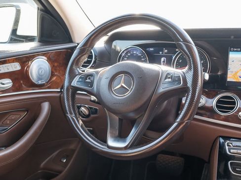 Used 2018 Mercedes-Benz E 300 image 17
