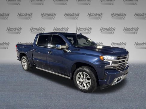 Used 2022 Chevrolet Silverado 1500 High Country w/ Safety Package II image 3