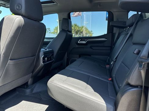 Used 2025 Chevrolet Silverado 1500 LTZ w/ LTZ Premium Package AWD/4WD image 28