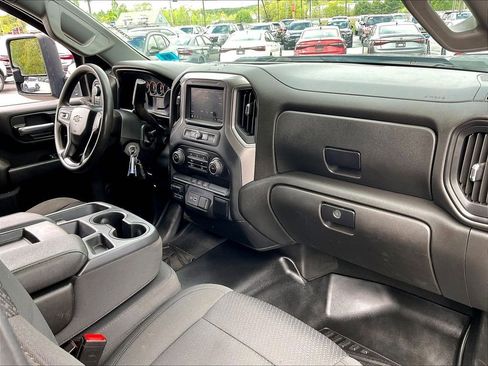 Used 2023 Chevrolet Silverado 2500 Custom w/ Custom Value Package AWD/4WD image 11