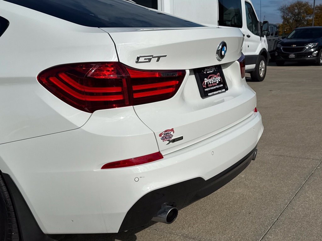 Used 2016 BMW 535i Gran Turismo xDrive AWD/4WD image 17